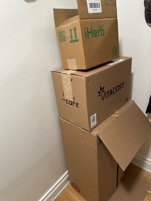 Photo of free 4 Boxes (UWS (W. 85th & Riverside Dr.))