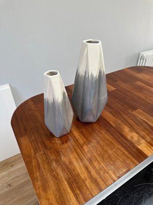Photo of free Two flower vases (Hitchin SG5)