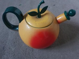 Photo of free Peach Tea pot (Lewisham SE13)