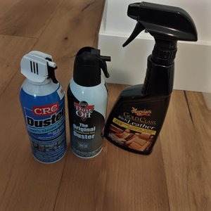 Photo of free 2 dusters and 1 leather cleaner (Lower Pacific Height)
