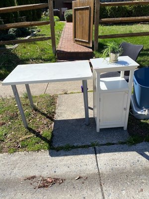 Photo of free Night stand and table (Silver Spring)