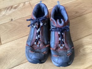 Photo of free children,'s shoes (Glasgow west end)