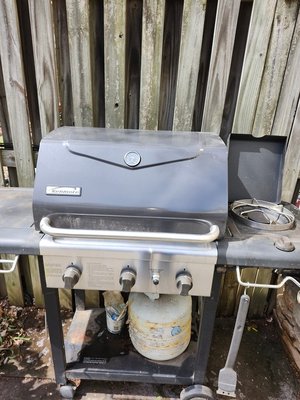 Photo of free Gas grill (Cap Hill 20002)