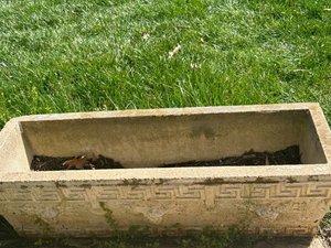 Photo of free Concrete outdoor planter (Academy Hill area/Warrenton)
