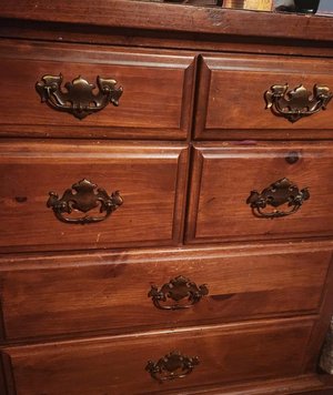 Photo of free Dresser and Drawer Chest (norcross)