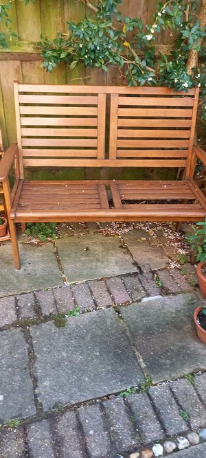 Photo of free Garden bench (Enfield EN1)