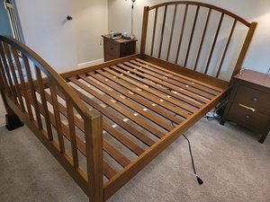 Photo of free Queen size wood bed frame (Fairwood area)