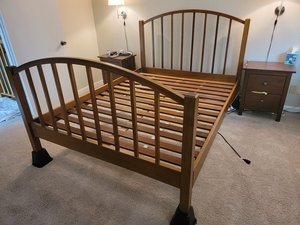 Photo of free Queen size wood bed frame (Fairwood area)