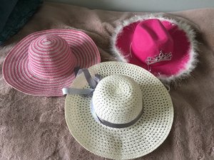 Photo of free Ladies Summer hats (TW14 bedfont)