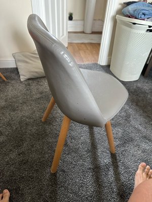 Photo of free Dinner table + 2 chairs (BS16)