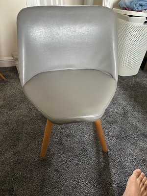Photo of free Dinner table + 2 chairs (BS16)