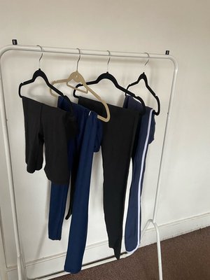 Photo of free Women’s sports leggings (E5)