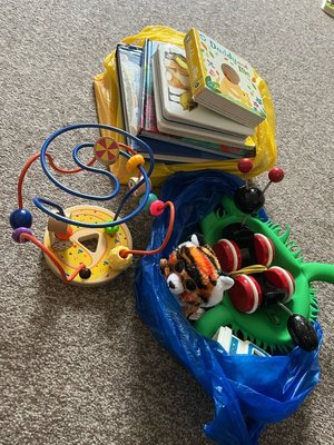 Photo of free Toys and books (ME16)