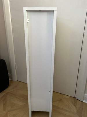 Photo of free Small shelf unit - white (WA4)
