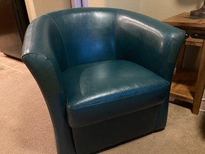Photo of free Teal swivel tub chair (Table Mesa, Boulder)