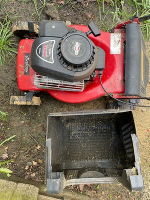 Photo of free Petrol lawnmower NOT WORKING (Orpington, BR6)