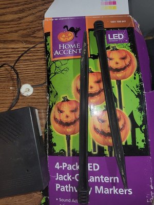 Photo of free String of Pumpkin Lights (01606)