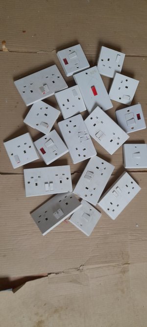 Photo of free Electric Switches/sockets (RH6)