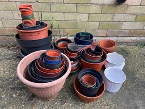 Photo of free Assorted plant pots (Whittlesey PE7)