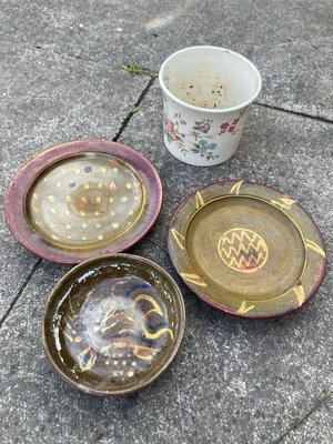 Photo of free Garden pot saucers and pot (Romsey)