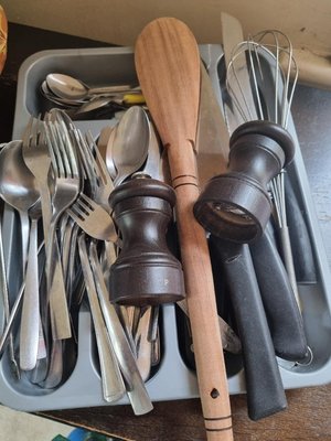 Photo of free Knives and cutlery (N22)