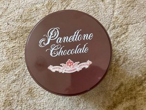 Photo of free Empty Chocolate Panettone tin. River Area. (windsor-maidenhead-freegle CGA SL6)