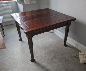 Photo of free Solidwood Extendable Dining Table (Raynes park SW20)