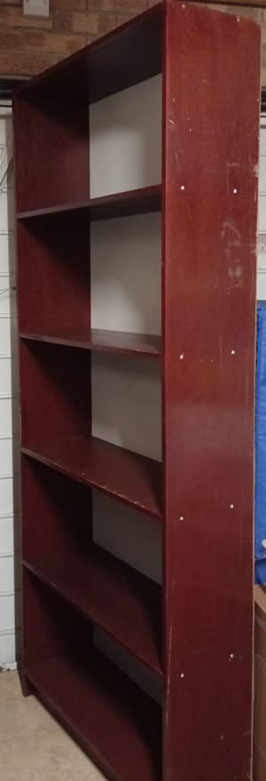 Photo of free Tall bookcase (Snettisham PE31)