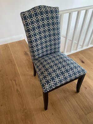 Photo of free One chair (Tarzana 91356)