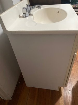 Photo of free Bathroom sink (Crown Heights)