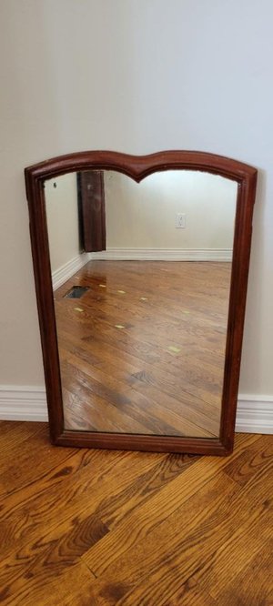 Photo of free Antique mirror (Upper Beaches)