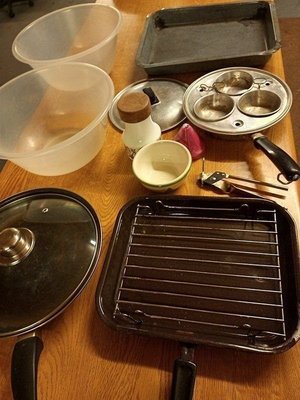 Photo of free 10 assorted pans, bowls etc (Pontefract)
