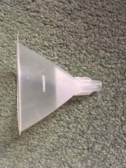 Photo of free divided plastic funnel (Queens Park CM12)