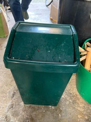 Photo of free 2 bins (Hailsham BN27)
