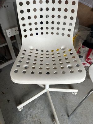 Photo of free 2 white chairs (Camelford PL32)
