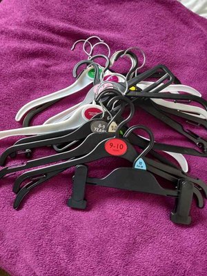 Photo of free Batch of clothes hangers (Rydon Park EX2)