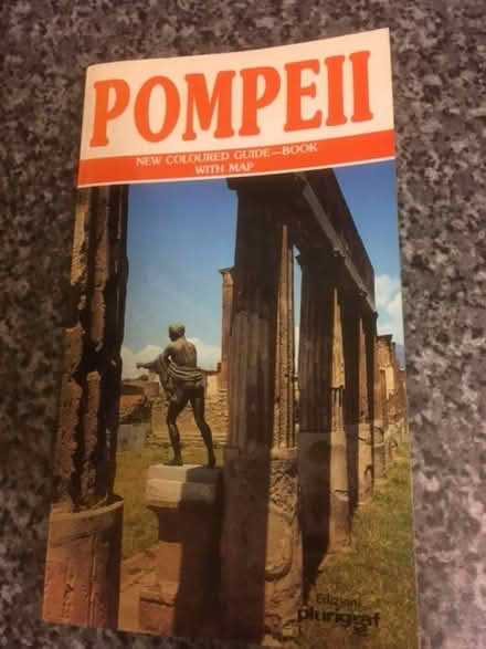 Photo of free Pompeii guidebook and map (Queens Park CM12) #1