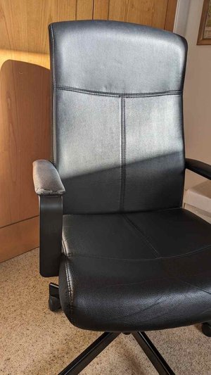 Photo of free Desk chair (Tewkesbury GL20)