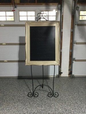 Photo of free Easel and picture frame (Mississauga, Meadowvale)