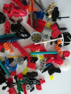 Photo of free Selection of misc lego bits (Crawley)