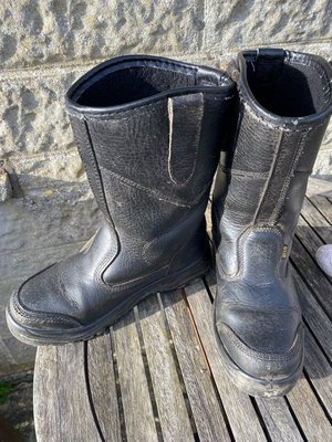 Photo of free Rigger safety boots (Somerton)