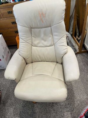 Photo of free Reclining Chair (TN23)