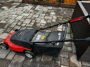 Photo of free electric lawn mower (Central seattle)