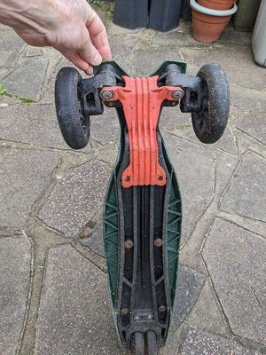 Photo of free micro scooter (Lower Sydenham)