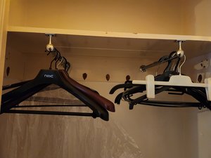 Photo of free Bunch of clothes hangers (SE2)