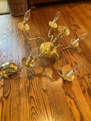 Photo of free Chandelier (McLean near Spring Hill Road)
