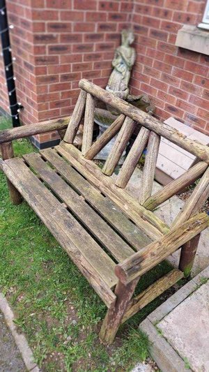 Photo of free Bench needs a bit of tlc (Markfield LE6)
