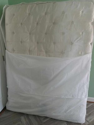 Photo of free Queen inner spring mattress (22408)