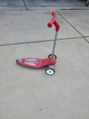 Photo of free Red Flyer Scooter (East Amherst)