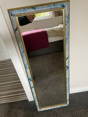 Photo of free Large mirror (SK7 Bramhall)